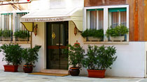 Hotelli Hotel Capri Carlton ¬– Tjäreborgin valitsema